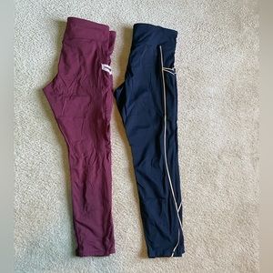 Woman’s above the ankle leggings - size Large